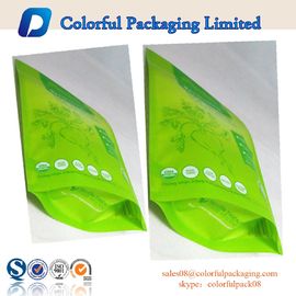 Πράσινη πλαστική στάση Macha επάνω στις τσάντες σακουλών φερμουάρ/τη σακούλα φερμουάρ τσαγιού