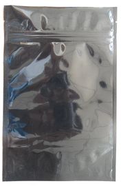Οι ξηρές Ziplock φύλλων αλουμινίου φρούτων τσάντες στέκονται επάνω τις σακούλες με το διαφανές παράθυρο